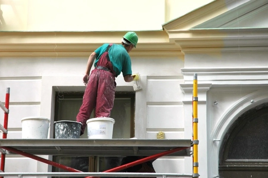 Key Differences Between Interior And Exterior Painting in Granbury, TX
